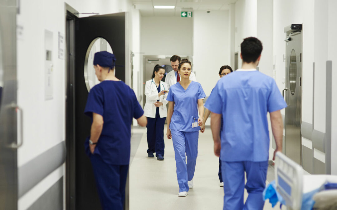 El Clínico de Málaga retoma que los enfermos visiten el hospital antes de operarse de corazón para aclararles dudas